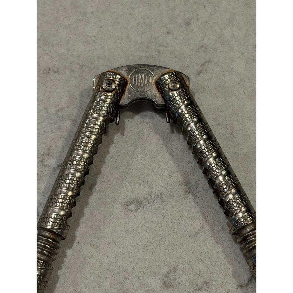 Vintage HMQ Silver Tone Metal Nutcrackers Set of 3 Textured Handles Kitchen Tool - Picture 3 of 9
